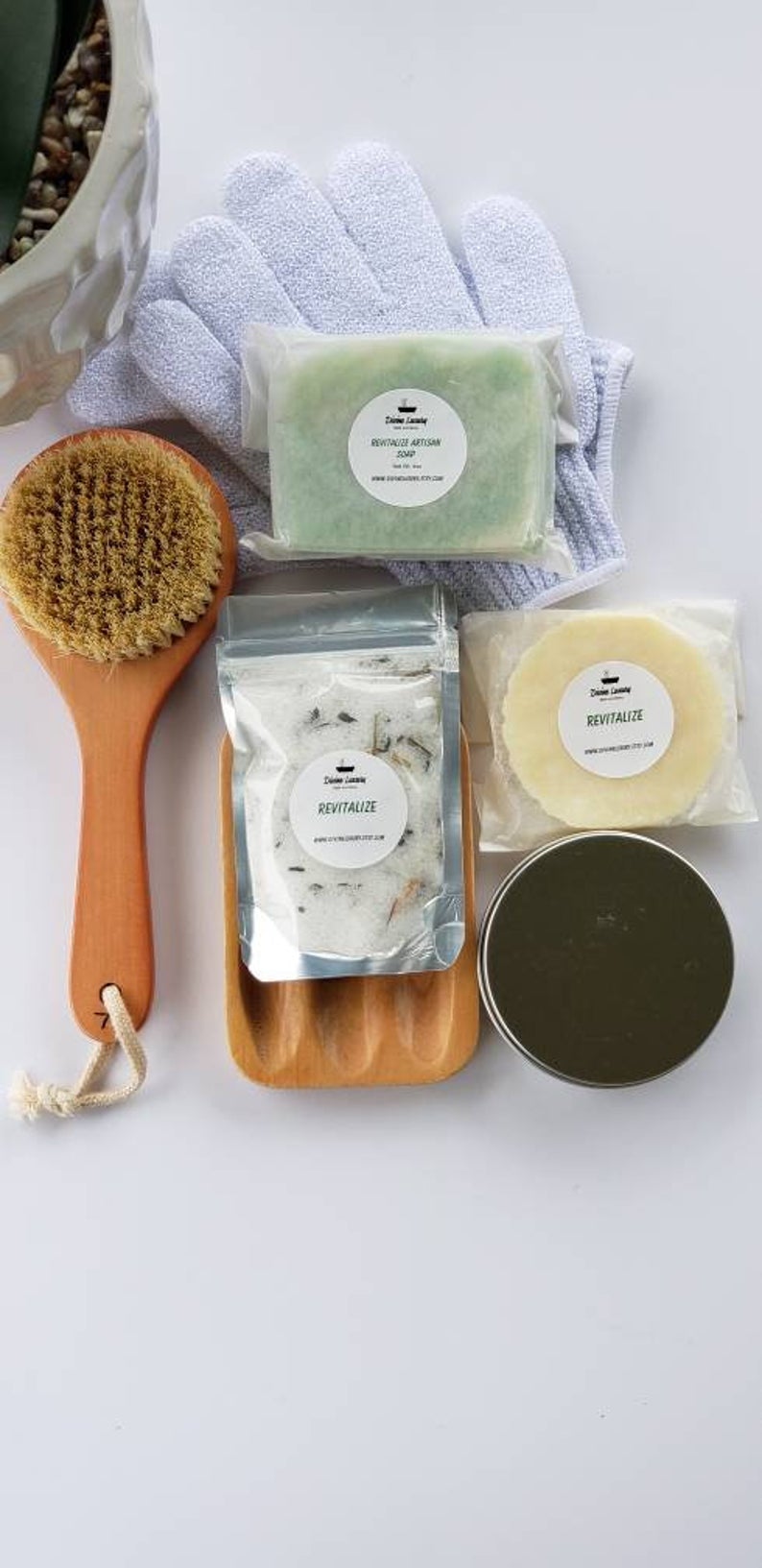 The Bath Essentials Set